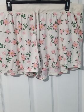 Draper James Cream Floral Pajama Shorts with Pink Flowers